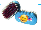 [40] Cepillo de mano para ropa Marca CRP